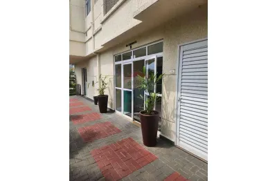 Apartamento Locação 2 dormitórios, 1 vaga de garagem - Gopouva