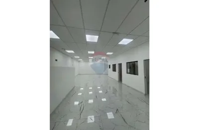 Sala comercial para alugar no Jardim Ipanema, Guarulhos 