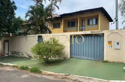 Casa com 4 quartos à venda na Rua J32, 22, Setor Jaó, Goiânia