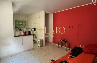 Casa com 2 quartos à venda na Rua Santo Antônio, 22, Setor Maysa, Trindade