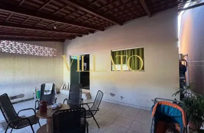 Casa com 2 quartos à venda na Rua 22, 22, Setor Santos Dumont, Goiânia