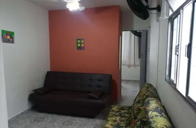 Apto ocian, 1 quarto, com garagem, 150 metros da praia, 150 metros da igreja e da feirinha de artesanato.