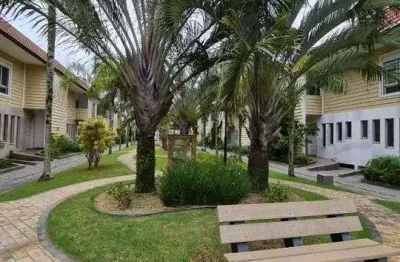 Casa alto padrão, 02 suítes, condomínio ecológico, 200 metros da praia