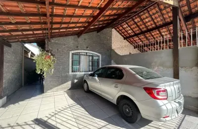 Casa com 2 dormitórios à venda por r$ 475.000,00 - tupi - praia grande/sp