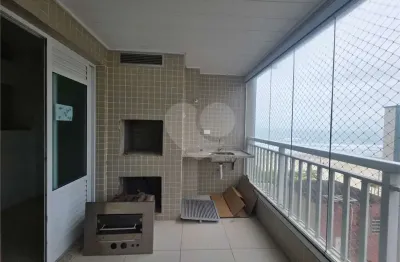 Apartamento com 3 quartos para alugar na Avenida Presidente Castelo Branco, 4772, Campo da Aviação, Praia Grande