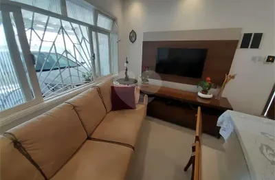 Casa com 2 quartos à venda na Rua Uruguai, 327, Guilhermina, Praia Grande