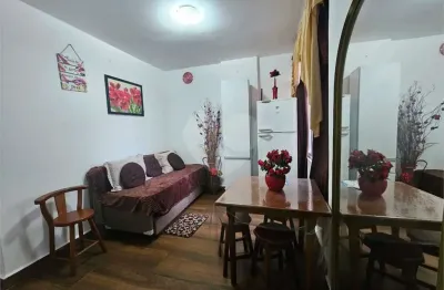 Kitnet / Stúdio à venda em Guilhermina, Praia Grande 