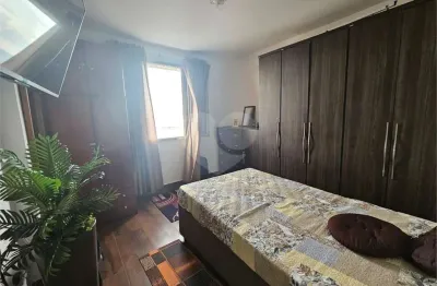 Kitnet / Stúdio à venda na Rua Peru, 53, Guilhermina, Praia Grande