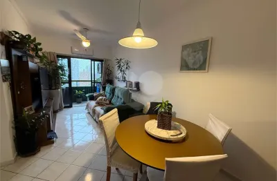 Apartamento com 1 quarto à venda na Rua Itamacás, 171, Tupi, Praia Grande