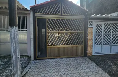 Casa com 3 quartos à venda na Vila Mirim, Praia Grande 