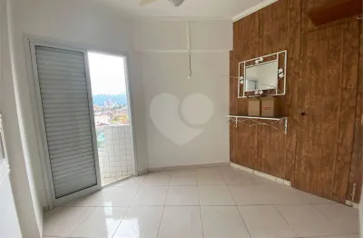 Apartamento com 2 quartos à venda na Rua Nove de Julho, 69, Vila Mirim, Praia Grande