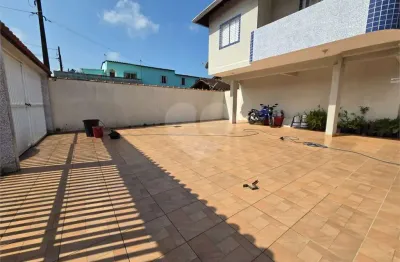 Terreno em condomínio fechado à venda no Jardim Samambaia, Praia Grande 