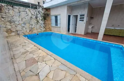 Casa com 2 quartos à venda na Rua Afonso Chaves, 468, Cidade Ocian, Praia Grande