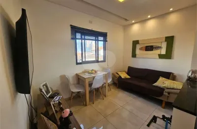 Casa em condomínio fechado com 2 quartos à venda em Guilhermina, Praia Grande 