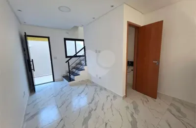 Casa em condomínio fechado com 2 quartos à venda no Solemar, Praia Grande 