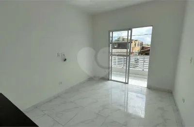 Casa em condomínio fechado com 2 quartos à venda na Avenida Wilson de Oliveira, 1495, Jardim Melvi, Praia Grande