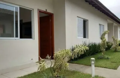 Litoral norte, casa 2 dormitórios - condomínio com piscina