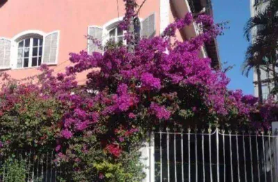 Linda casa térre no bairro mais bucólico em niterói,composta por 3 quartos sendo 1 suíte  à venda, 188 m² por r$ 850.000 - ponta d areia - niterói/rj