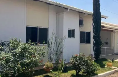 Casa com 4 dormitórios à venda, 168 m² por r$ 550.000,00 - residencial village - caldas novas/go