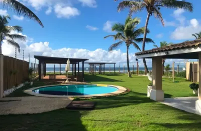 Casa Villas do Atlântico, mobiliada, 4 quartos, suítes, térrea, pé na areia, piscina e toda vista mar!