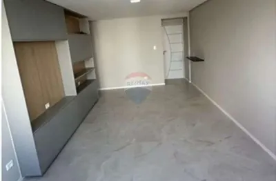 Apartamento reformado no bairro das graças, recife: 3 quartos