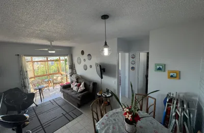 Apartamento mobiliado á 50mts do mar localizado em capão novo.