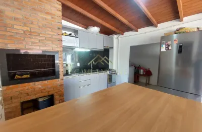 Casa de praia com varanda e amplo pátio– próxima ao mar | capão novo