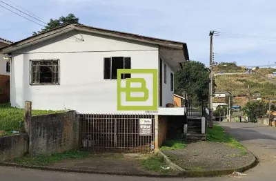 Casa com 2 quartos à venda na telmo tadeu siqueira, 175, martello, caçador por r$ 230.000