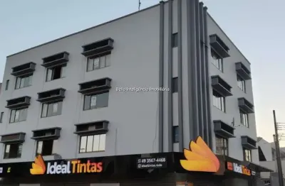 Sala comercial para alugar na rua doutor altamiro guimarães, 15, centro, caçador por r$ 800