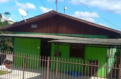Casa com 3 quartos para alugar na francisco driessen, 240, berger, caçador por r$ 1.400
