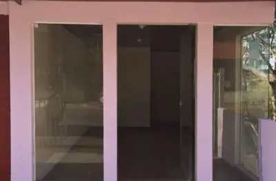 Sala comercial para alugar na senador salgado filho, 1277, bello, caçador por r$ 1.500
