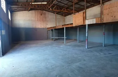 Barracão / Galpão / Depósito para alugar na Rua Campos Novos, 176, Centro, Caçador por R$ 2.800