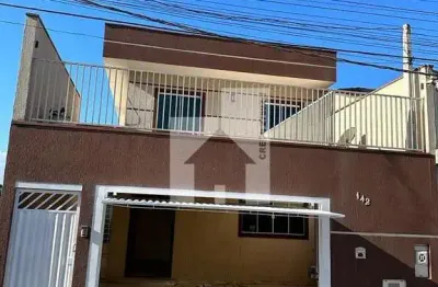 Excelente sobrado à venda, 3 dormitórios (1 suíte, com ar condicionado e varanda) - jardim marambai