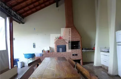 Casa com 3 dormitórios (1 suíte) à venda, 205 m² de constução, 4 vagas - horto santo antonio - jund