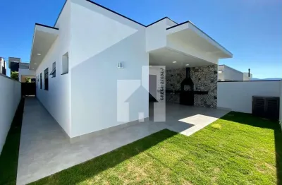 Casa com 3 suítes à venda, 170m² de construção (250 terreno), condomínio phytus - jacaré, cabreúva,