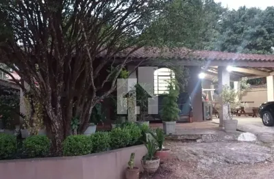 Chácara à venda,com mil metros ,2 dormitorios , em jundiai ,proximo as principais rodovias , ivotur