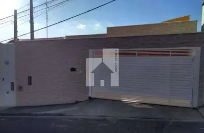 Ótima casa térrea à venda com 3 dormitórios sendo 2 suítes, bela vista, jundiaí, sp