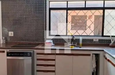 Ótima casa térrea para locação com 3 dormitórios (1 suíte), 250m² totais - jardim cristina, jundiaí