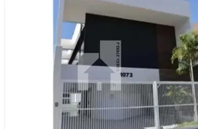 Aluga ou vende espaçoso prédio comercial  com 585 metros, 10 vagas, com toda mobília corporativa -