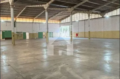 Galpão industrial para venda e locação, 2.200 m² totais, 1.500 m² de área útil - santa júlia, itupe