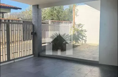Excelente casa terrea a venda com 3 dormitórios (1 suíte), vaga para 2 carros - jardim são vicente,