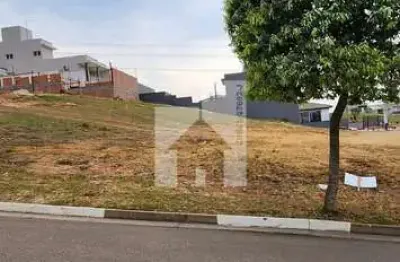 Terreno com 300m² à venda, pequeno aclive, Condomíno Residencial Phytus - Centro (Jacaré), Cabreúva
