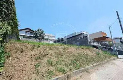 Jaguary, 450m², vista livre para serra, próximo a área de lazer.
