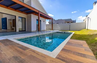 Casa de alto padrão com 4 dormitórios em condomínio fechado, 337m² urbanova