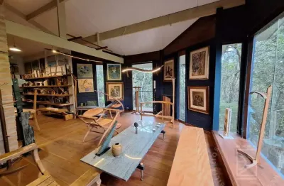 Casa moderna com 5 hectares em santo antônio do pinhal - sp