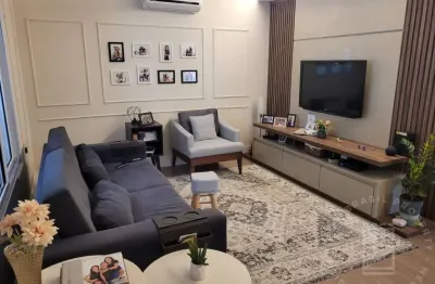 Casa com 3 quartos sendo 1 suíte, 130m², área gourmet no jd das indústrias