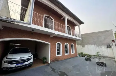 Casa com 4 quartos à venda na Cidade Morumbi, São José dos Campos 