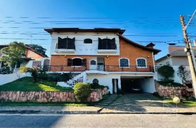 Sobrado de 448m² 5 quartos sendo 3 suítes na cidade vista verde