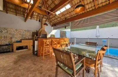 Casa em condomínio fechado com 336m² 4 quartos sendo 1 suíte no urbanova