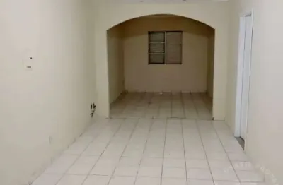 Casa Comercial à Venda, 2 Quartos, 95m², sala ampla, 2 vagas - Av. Bacabal